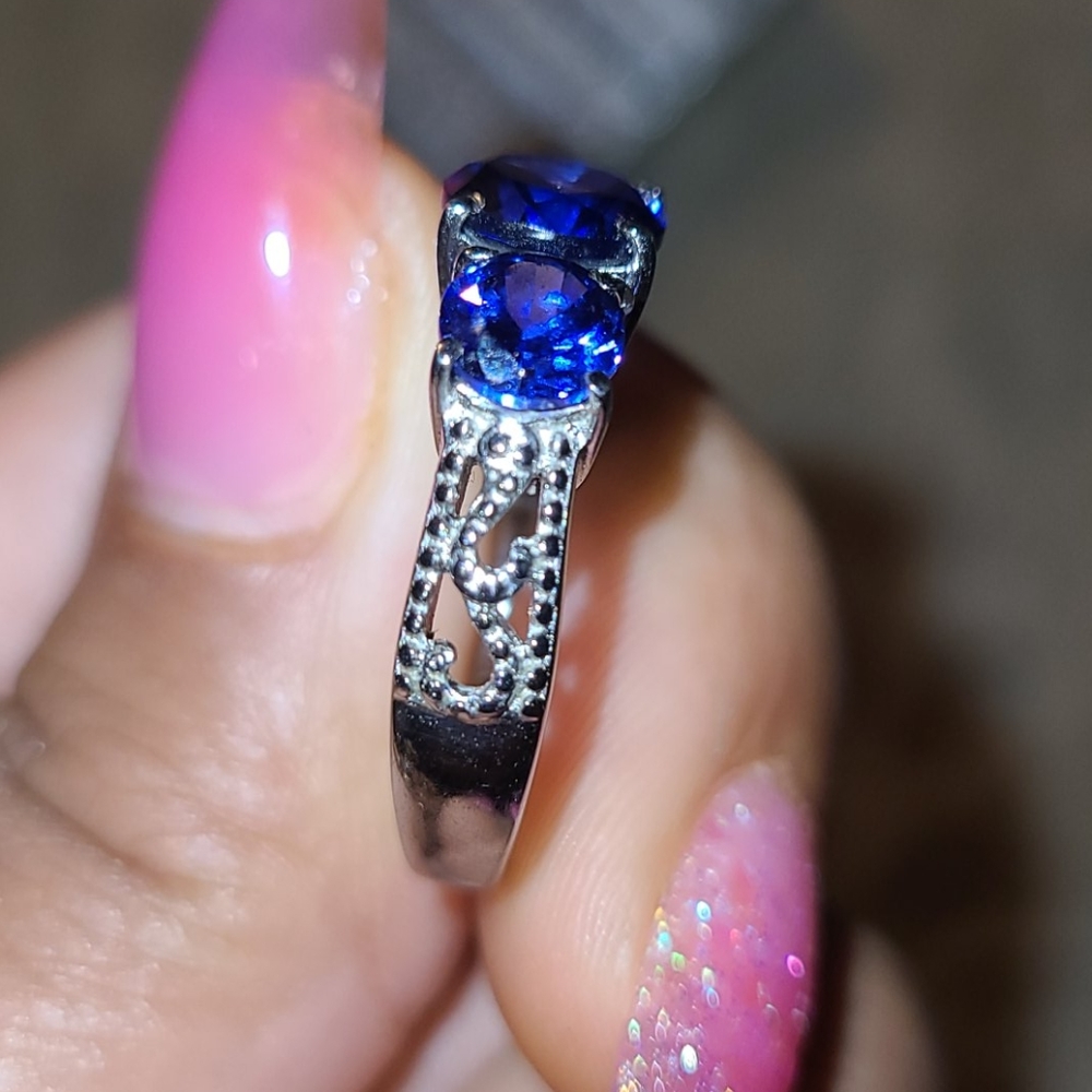 Rings - Picture 6 of 7
